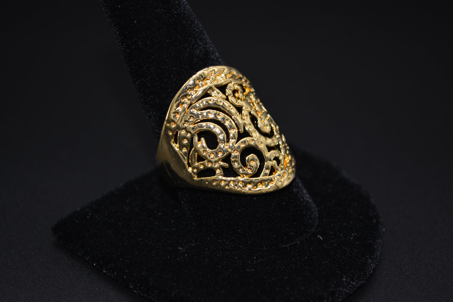 Supra Realism Ring