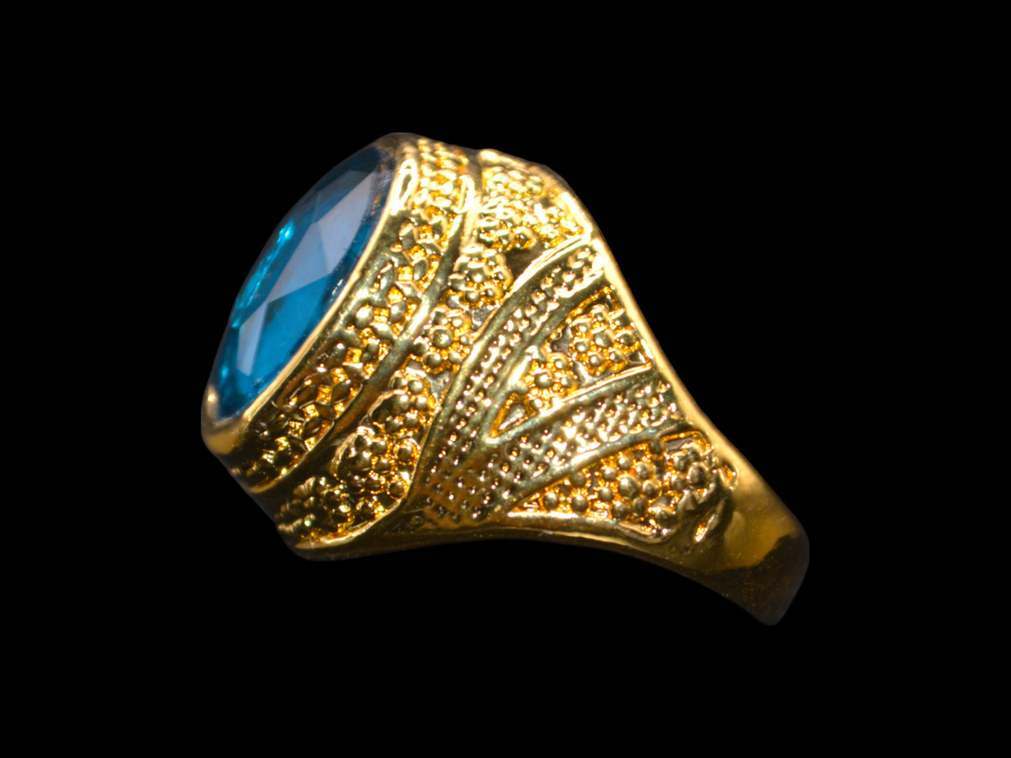Soul Storm Blue : Sapphire Ring