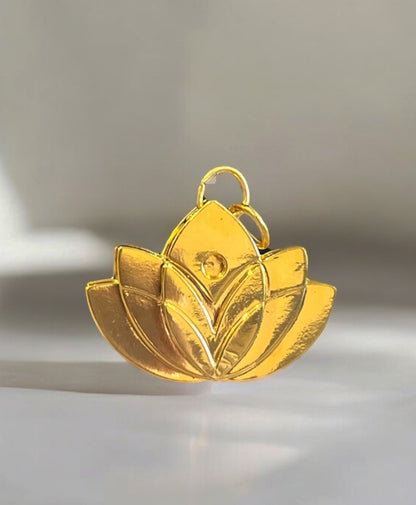 Lotus Pendant Flower of Gold