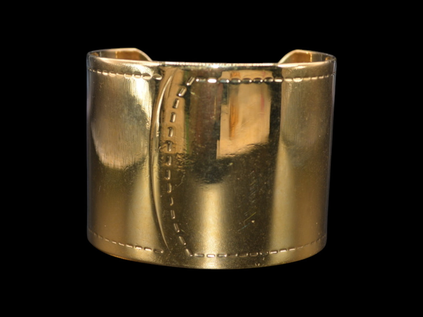 Amazonian Bracelet - Gold is the new leather