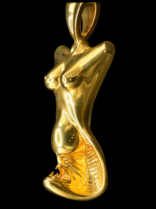 Cobra Muse Pendant